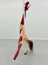 Mariia heels pole split